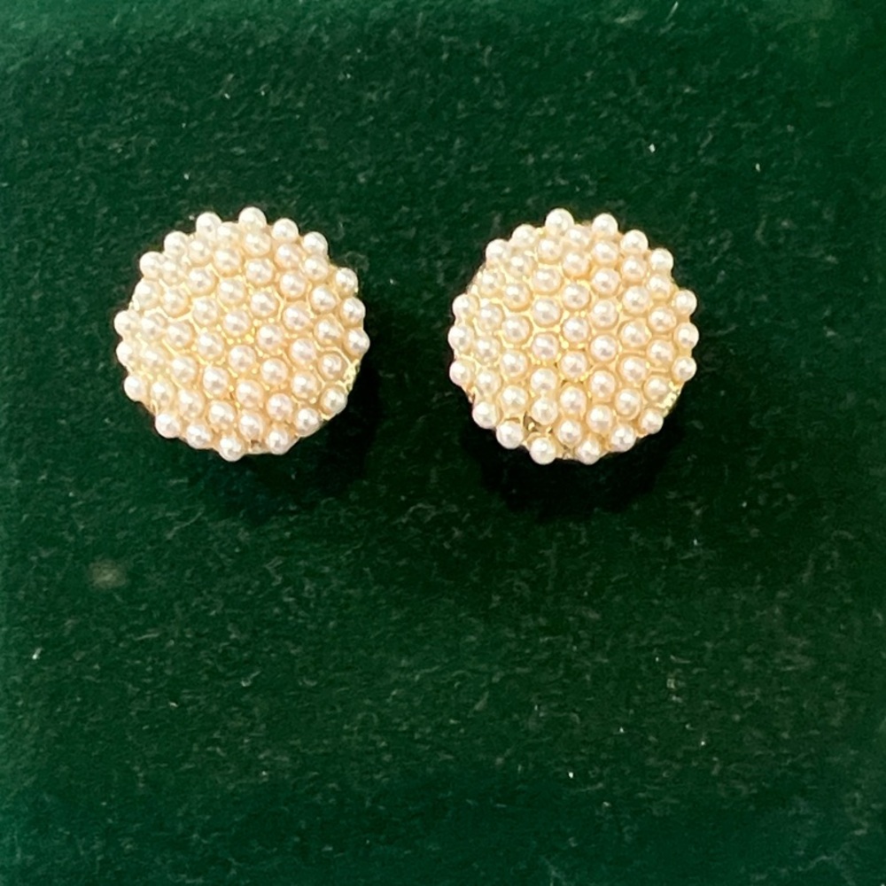 Elegant Pearl Stud Earrings
